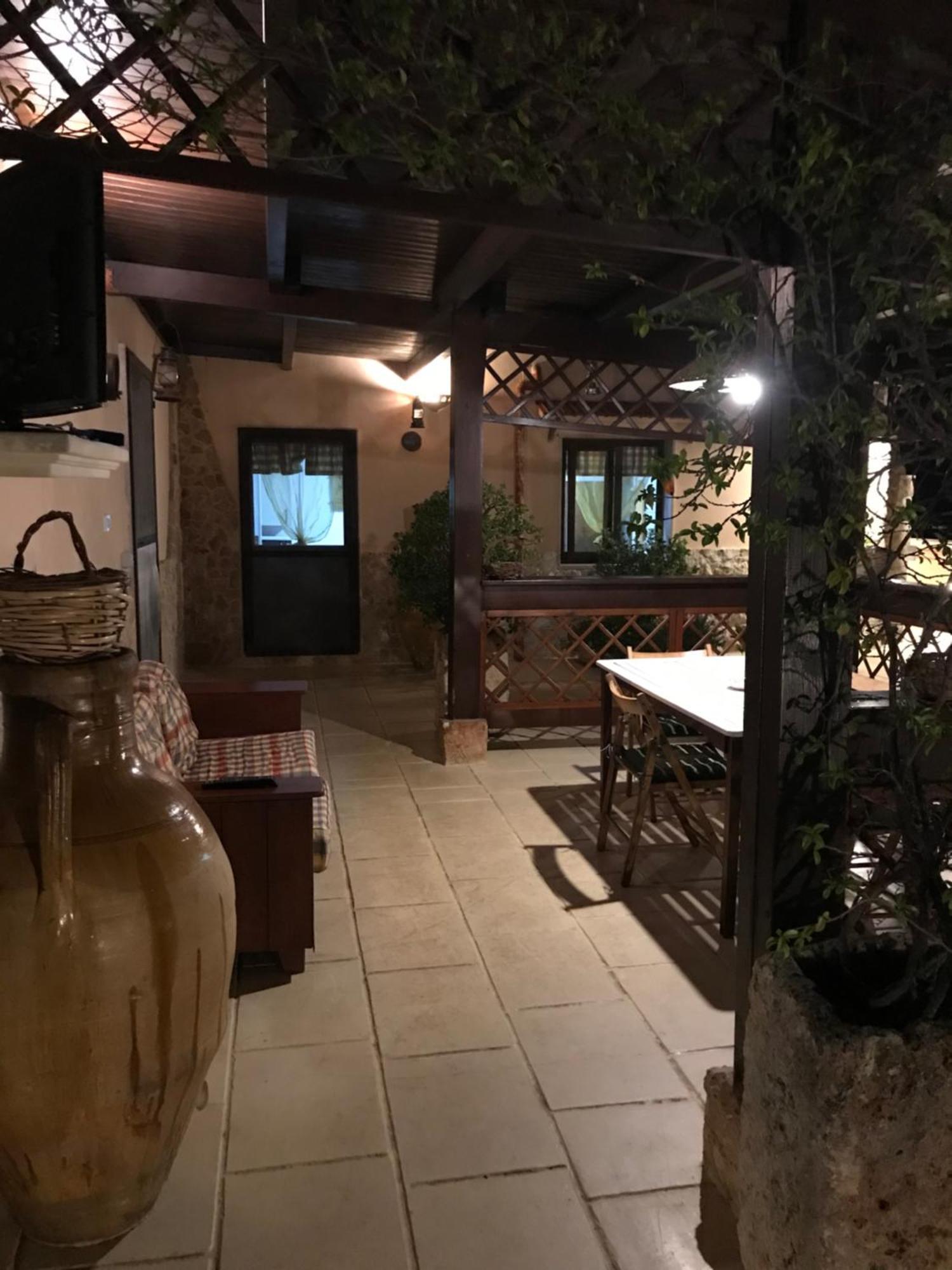 Appartamento No Vabbe! Penthouse… Torre Santa Susanna Esterno foto