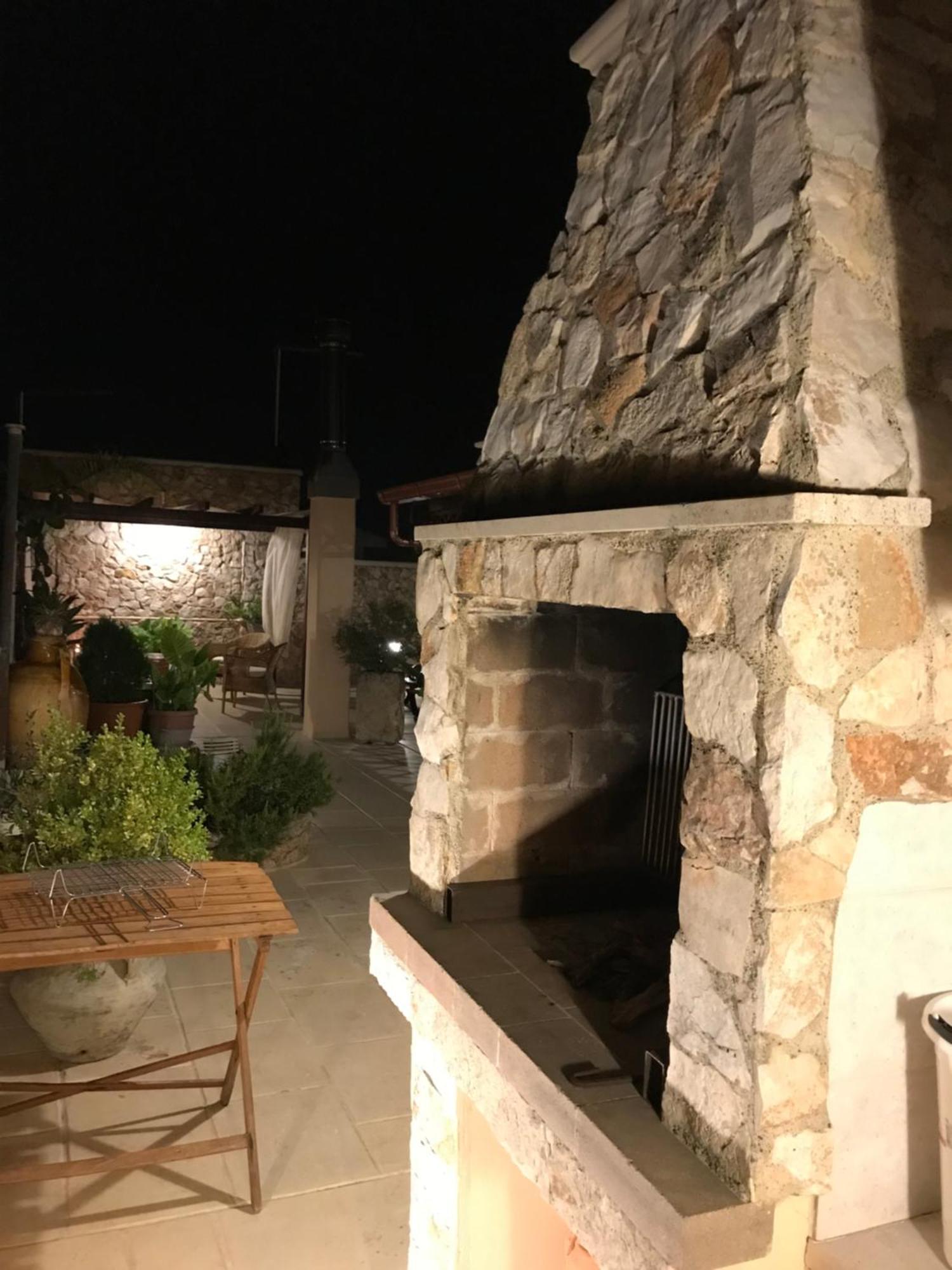 Appartamento No Vabbe! Penthouse… Torre Santa Susanna Esterno foto