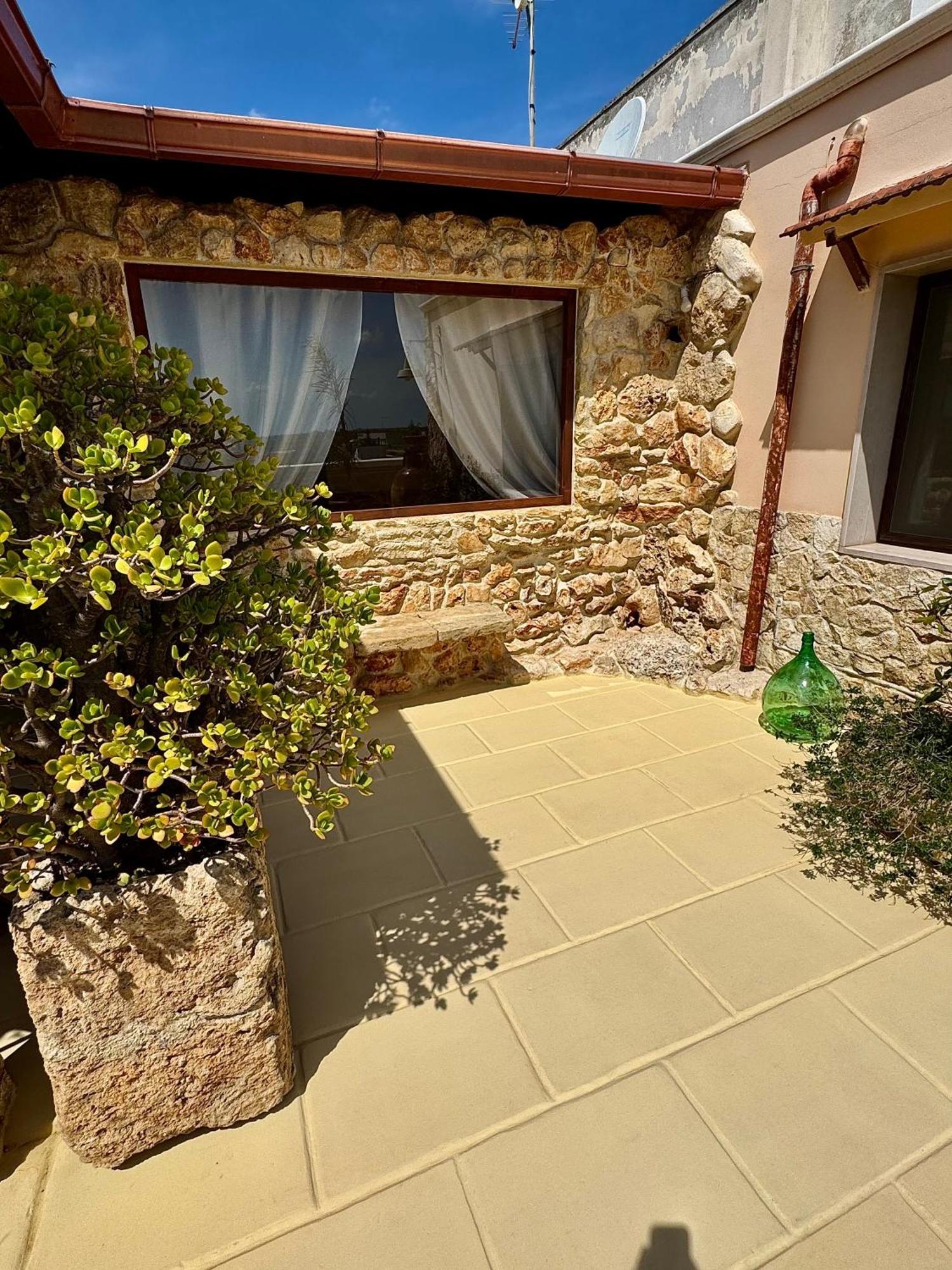 Appartamento No Vabbe! Penthouse… Torre Santa Susanna Esterno foto